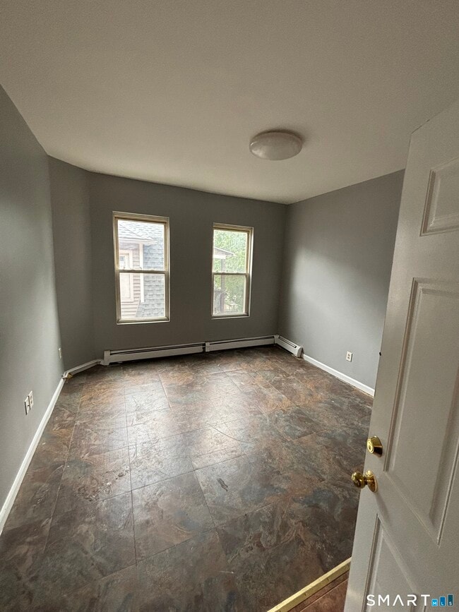 Photo - 90 Chadwick Ave Unit 3W