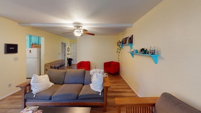 Building Photo - DEPOSIT PENDING 3 bed, 2.5 Bath Townhome Near Cal Poly!