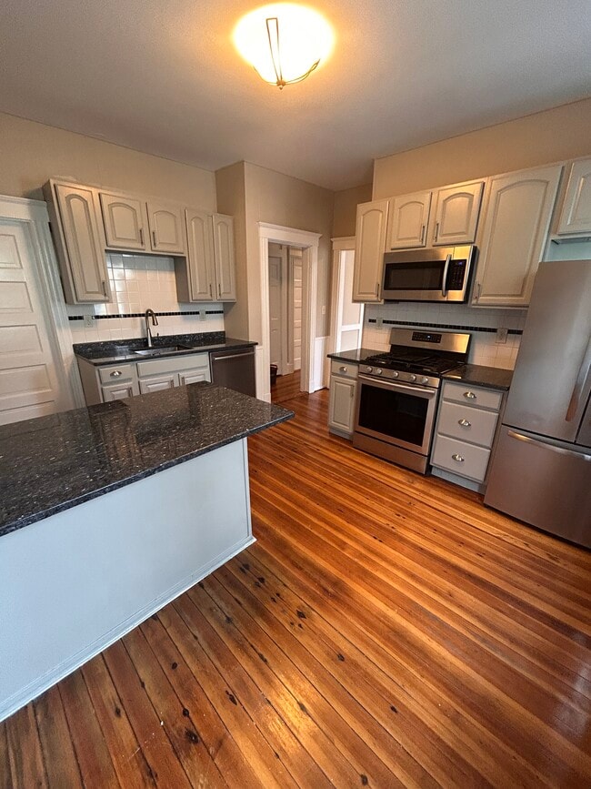 Modern Kitchen - 422 Trapelo Rd Unit Floor 2