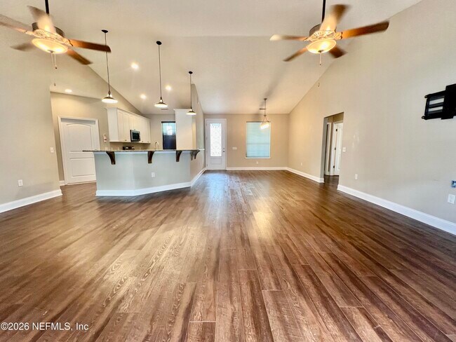 Photo - 133 Homer St