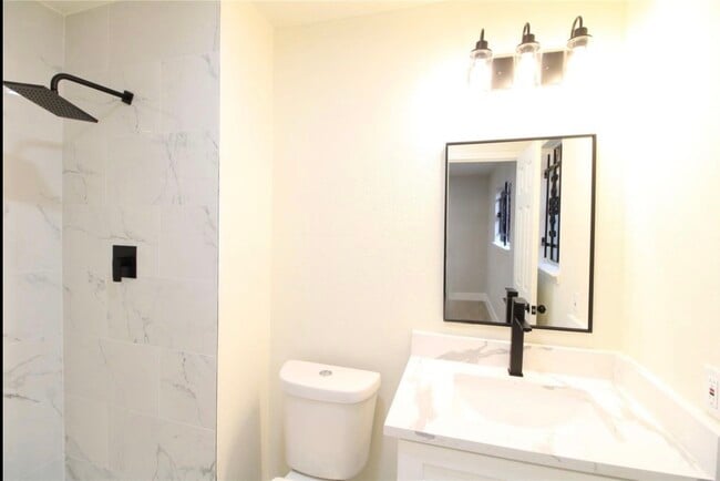 Photo - 3210 Wuthering Heights Dr