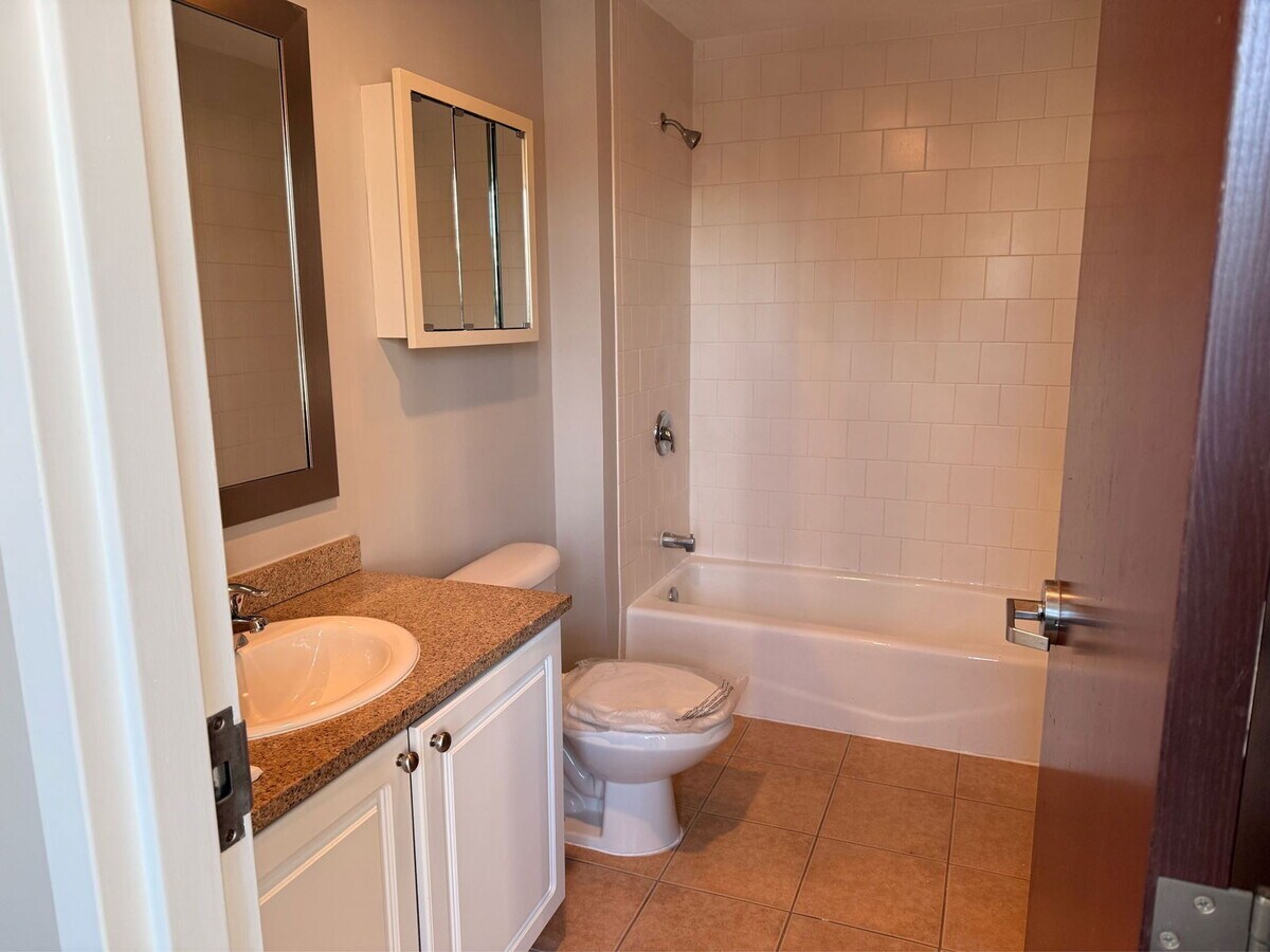 Photo - 210 Farmington Ave Unit 404