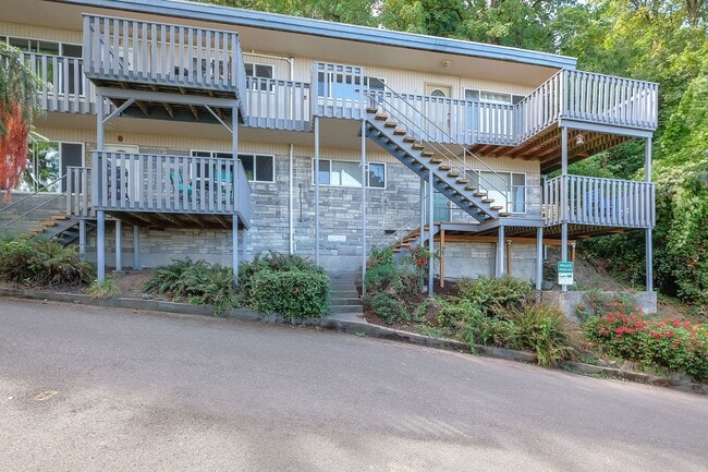 Building Photo - Updated 2 Bedroom, 1 Bathroom Condominium With Stunning Views. Unit 12