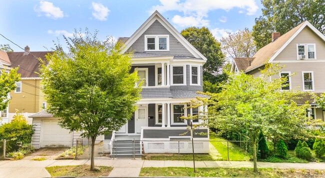 Building Photo - 74 4th St