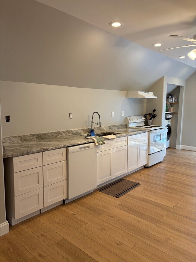 Photo - 2801 Aimar Ave