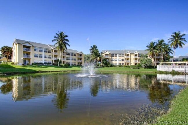 Building Photo - 6283 La Costa Dr