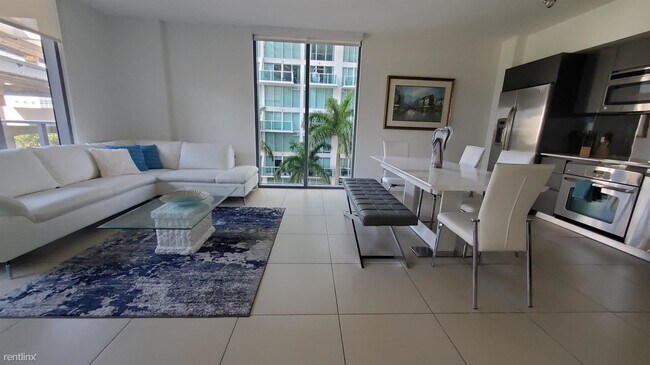 Photo - 2 br, 2 bath Condo - 31 SE 6th St Apt 602 Unit Apt 602