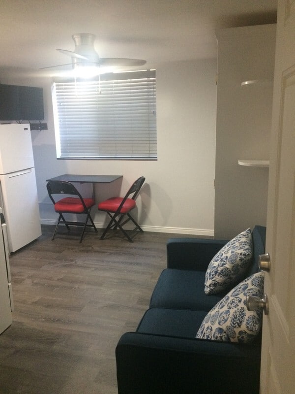 383 Herbert Ave S Unit 1