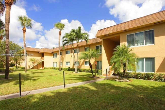 Photo - 2600 NW 39th Way Unidad 102
