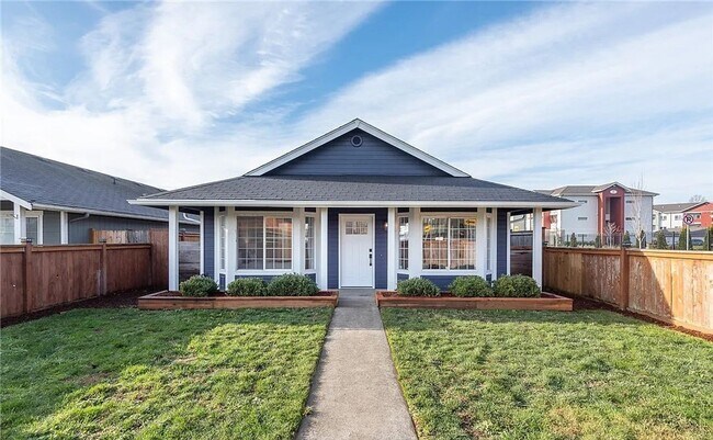 Contemporary rambler in Kent Station! - Contemporary rambler in Kent Station! House