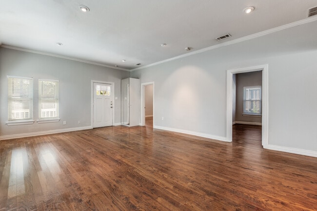 Photo - 513 Melba St