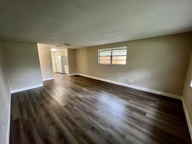 Photo - 5301 Oakwood Ct