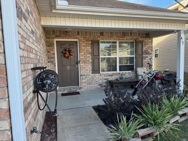 Photo - 417 Eisenhower Dr
