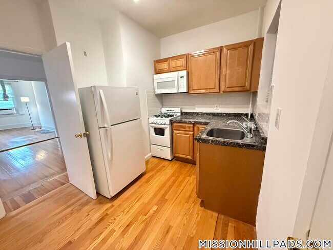 Photo - 752 Huntington Ave Unit 1