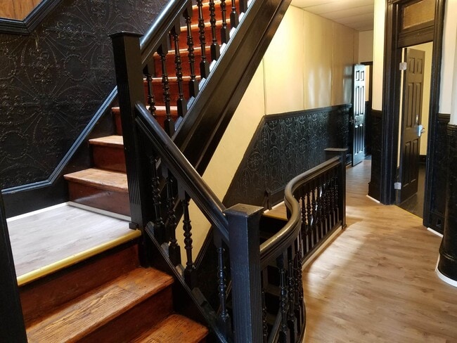 Photo - 1225 W Allegheny Ave Unidad 2M