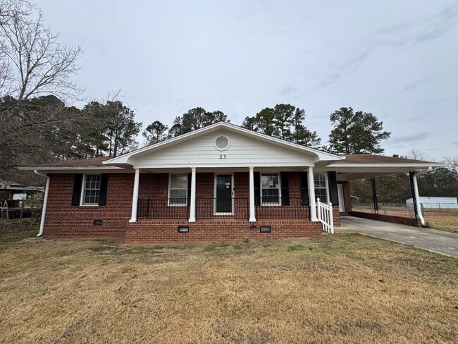 Photo - Nice 3/1.5 Brick House in Armuchee- $1,495