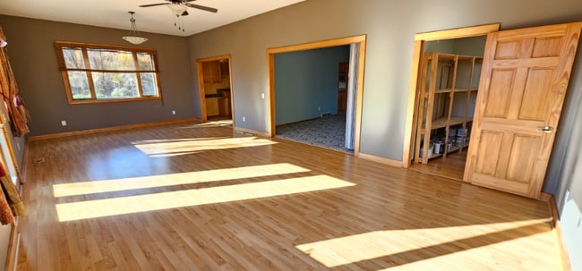 Photo - 2020 Crosstown Blvd NE