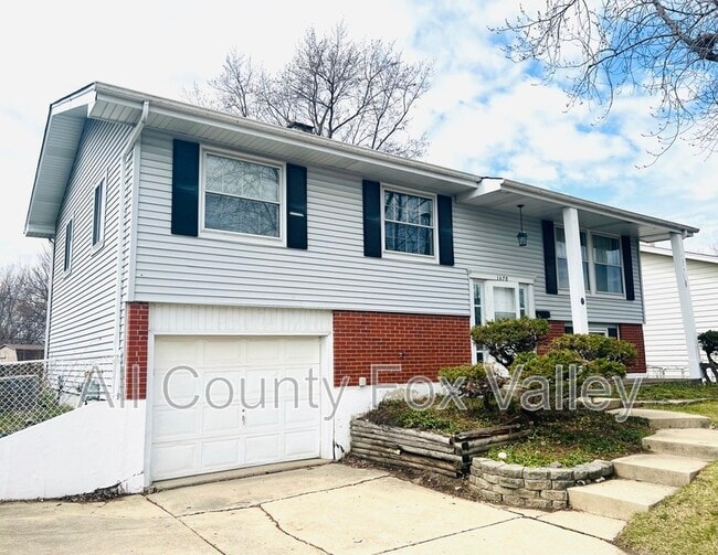 Photo - 1670 Chippendale Rd