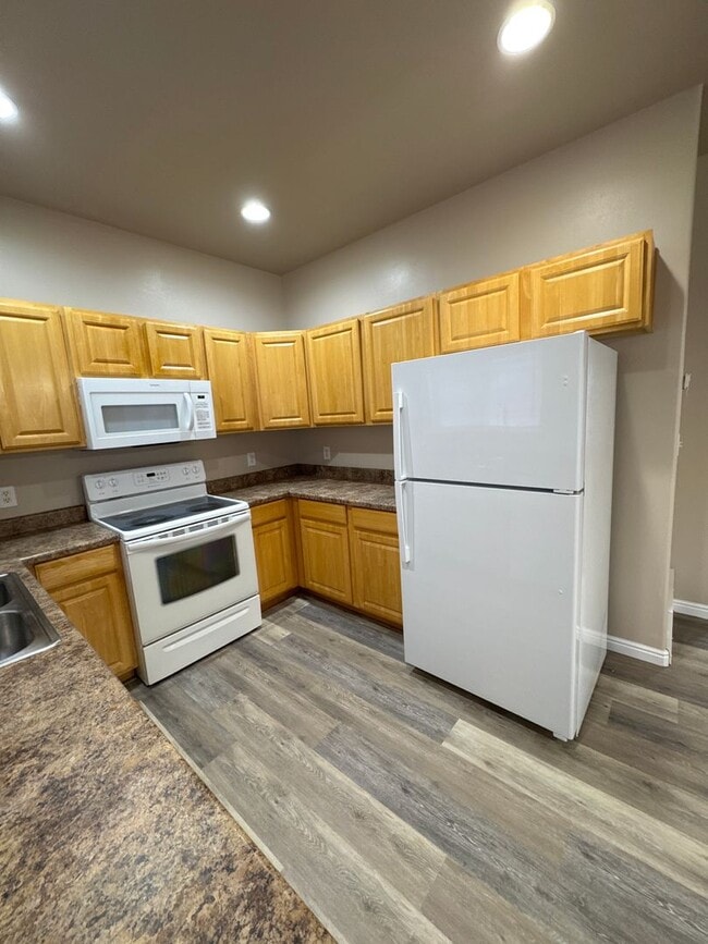 Photo - West Park #8 Unit 1