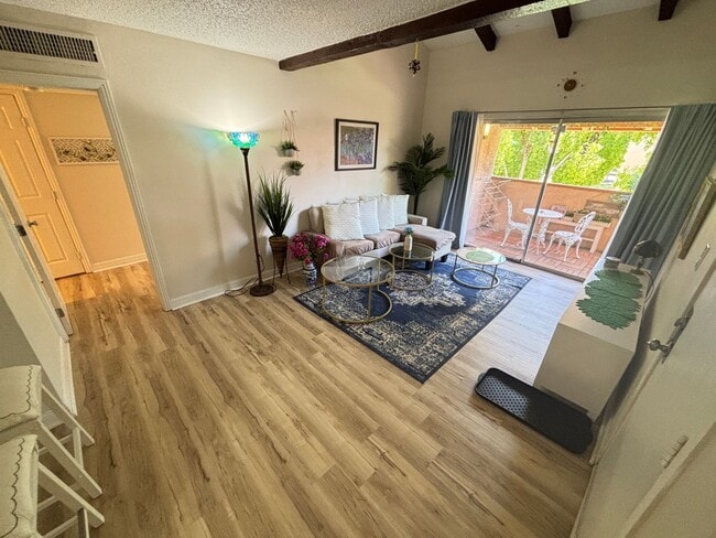 Photo - Fully Furnished 1Bed/1Bath Condo in Central Las Vegas Near UNLV