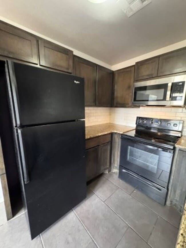 Photo - 3 bedroom 2 story duplex in Deer Creek schools!