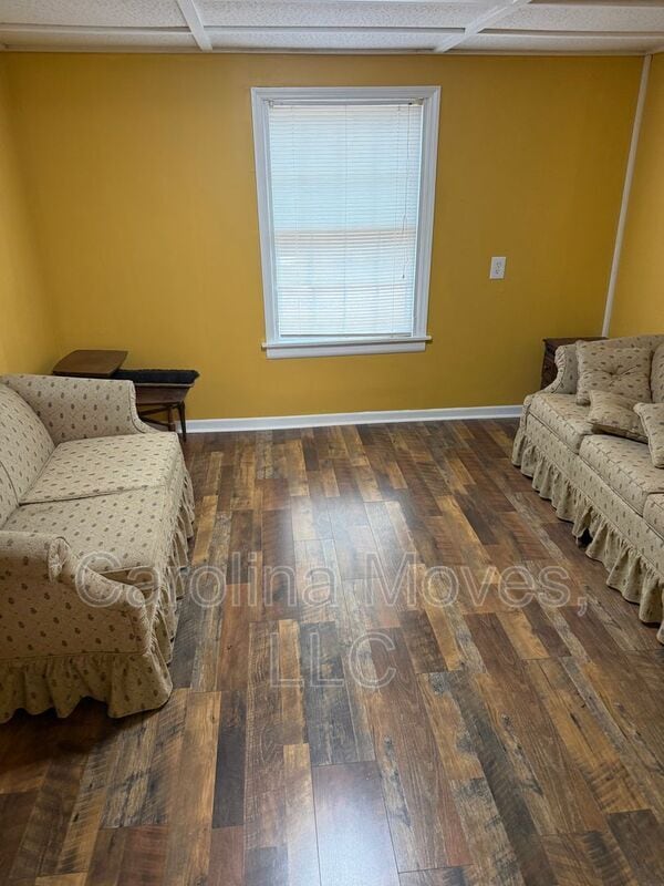 Photo - 7895 New Cut Rd