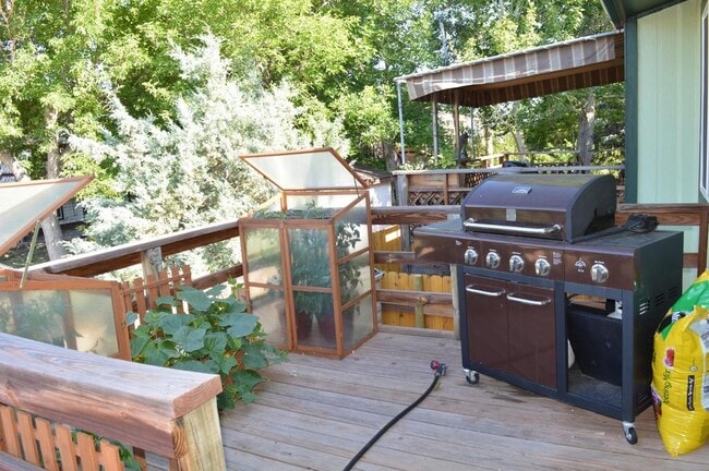 Photo - 1418 Ridgeway Ave