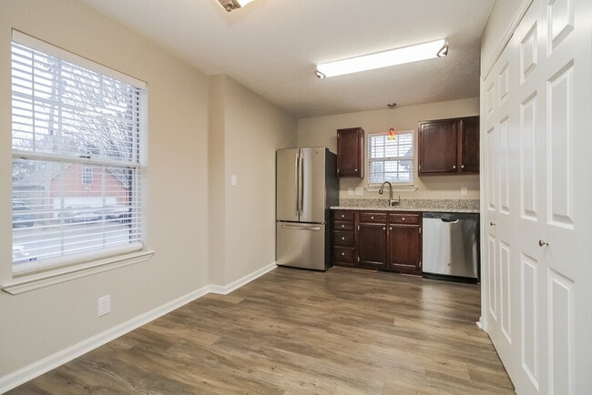 Photo - 3920 Calumet Dr