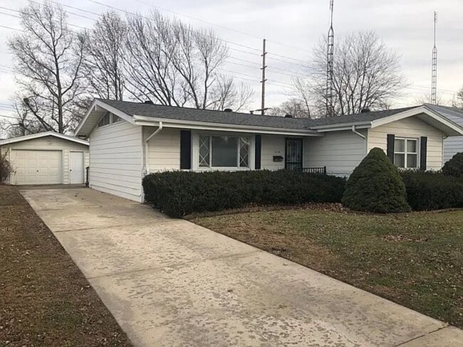 Building Photo - Beautiful 3 Bedroom 1 Bath 1550.00