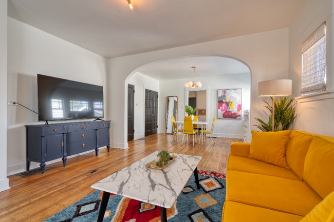 Building Photo - 2215 SE Powell Blvd