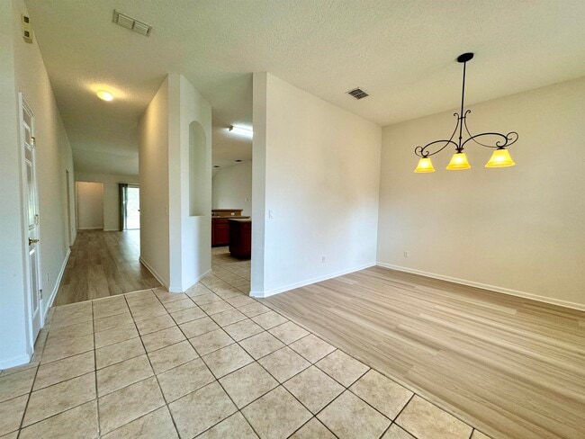 Photo - 1012 Arbor Trails Ct