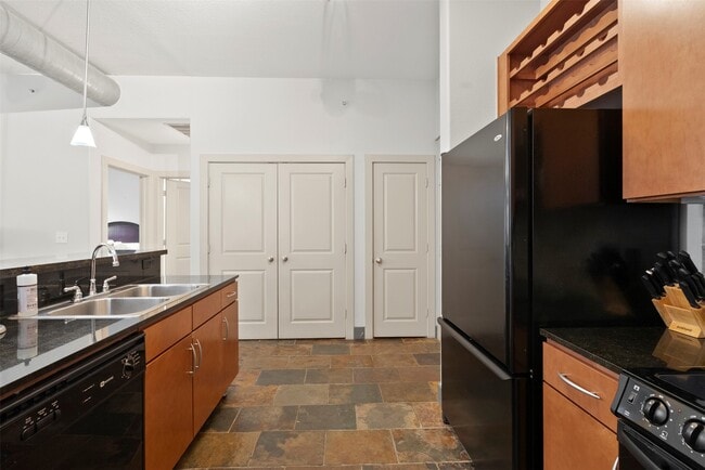 Photo - 1901 Post Oak Blvd