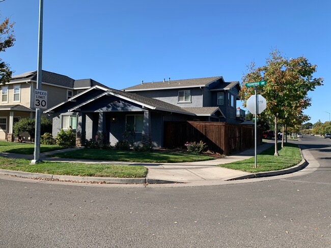 Photo - 2753 Ceanothus Ave