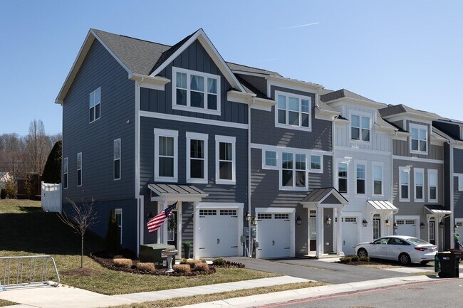 Photo - 3381 Monterey Dr