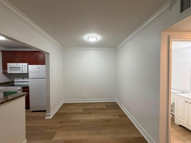 Photo - 1400 NE 56th St Unit 106