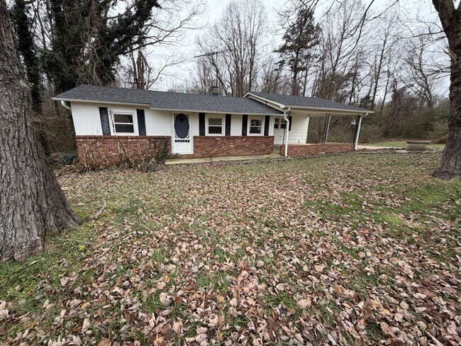 Photo - 1601 Macedonia Church Rd