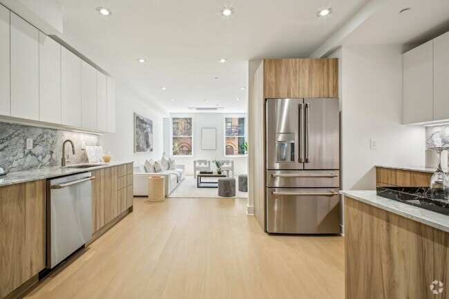 Building Photo - 230 Bay St Unit 1 Rental