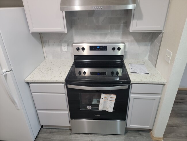 Building Photo - 3534 NE 148th Ave