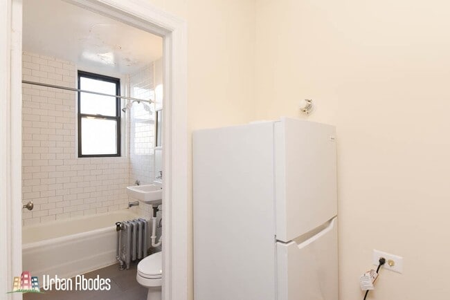 Photo - 3314 W Diversey Ave Unit M03H