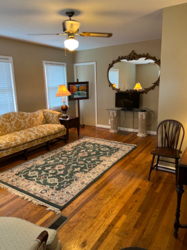 Photo - 2422 Jackson Ave