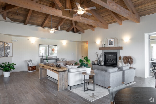 Clubhouse - Eagle Ranch Estates