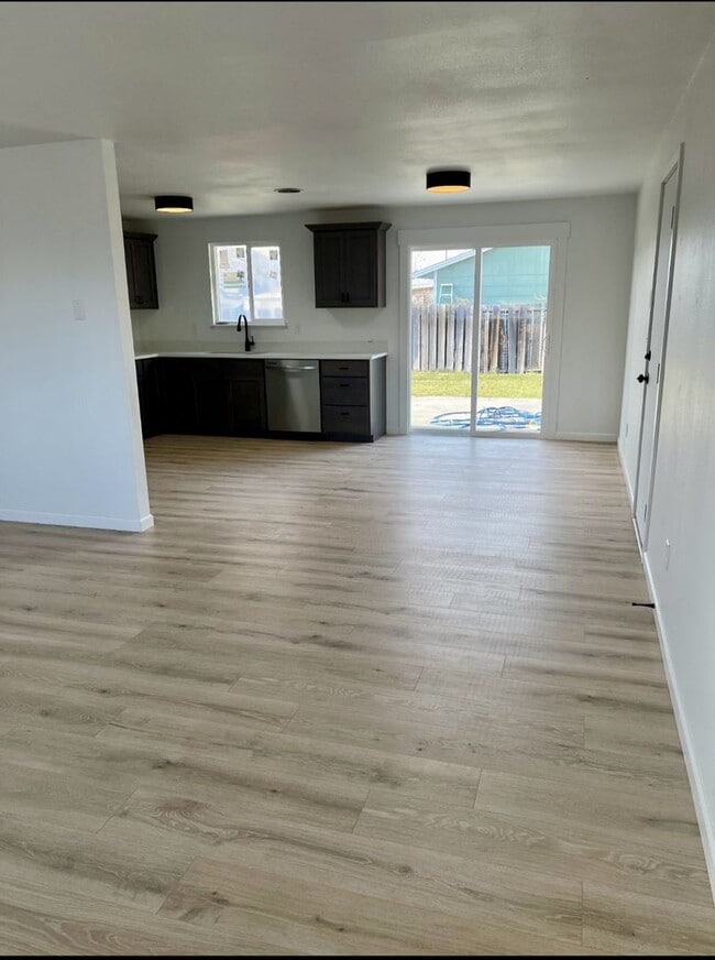 Photo - Renovated 4 Bedroom Home