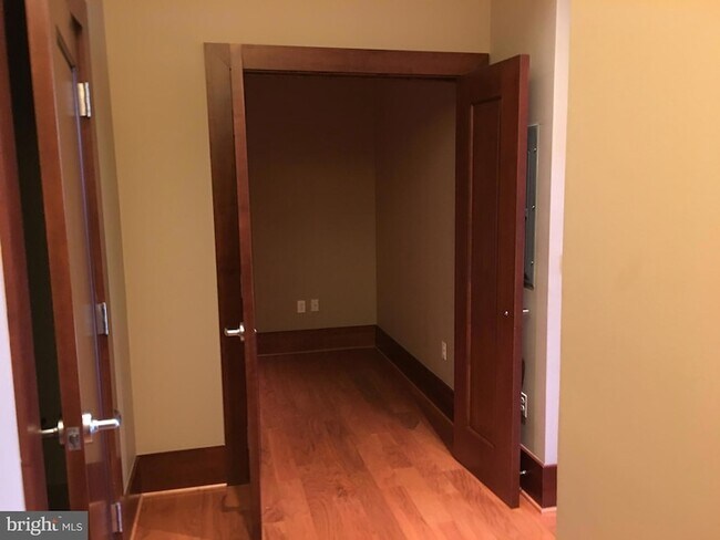 Photo - 8220 Crestwood Heights Dr Unit 112