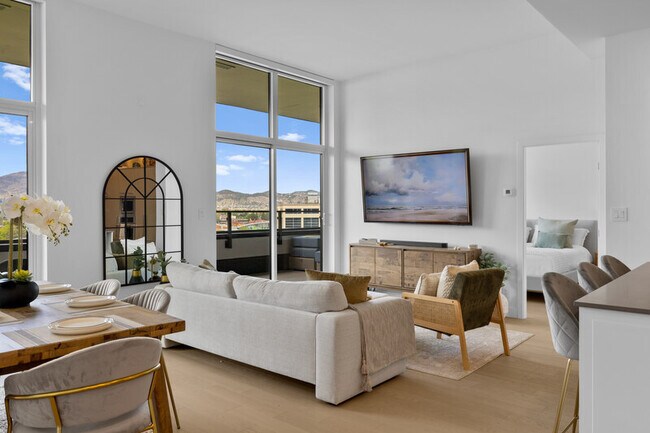 3389 Lakeshore Rd Unit 602