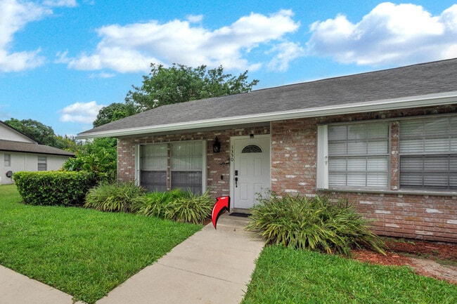 Photo - 1350 Riverside Cir