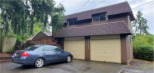 Photo - 18914 Ballinger Way NE