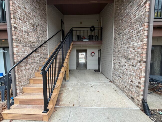 Photo - 1887 Waterfront Dr N Unidad F