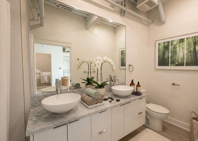 HWH Luxury Living