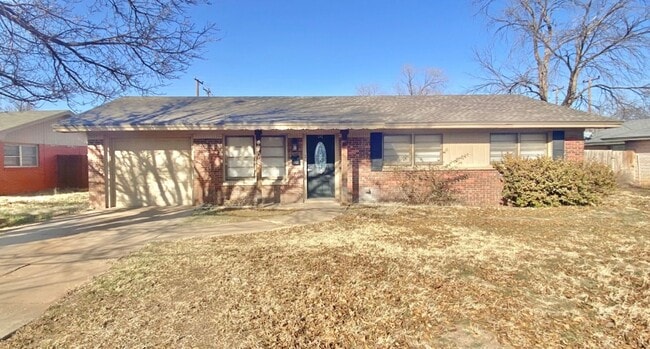 Building Photo - Great 3 bed 2bath 1 car garage now available