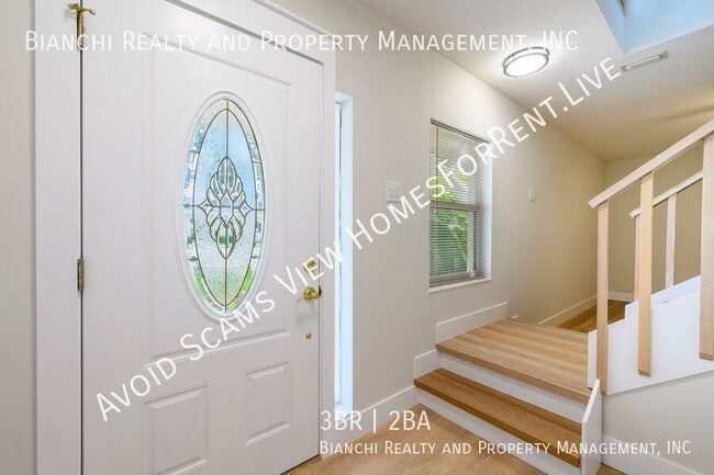Photo - 1612 1st St